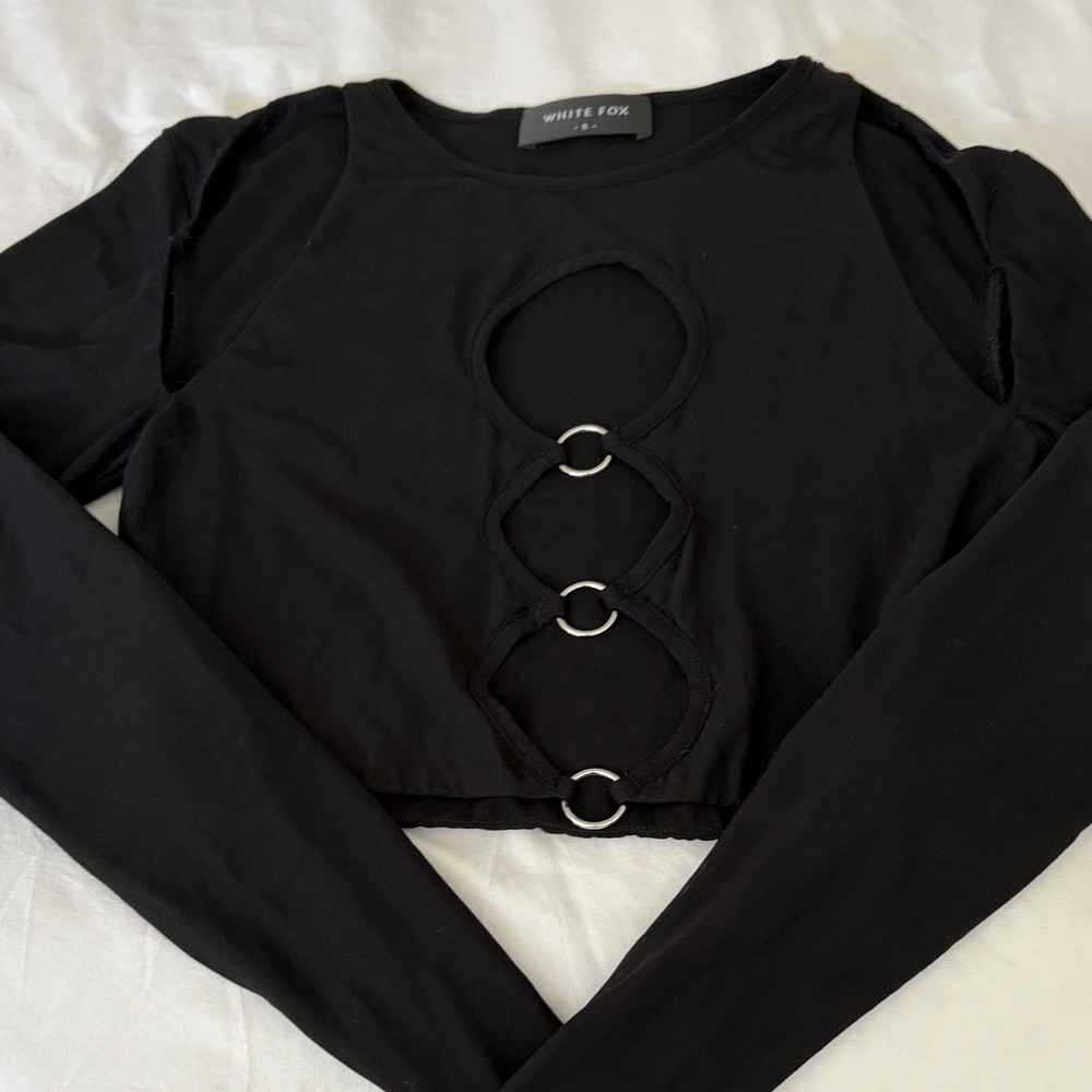 White Fox cut out cropped top